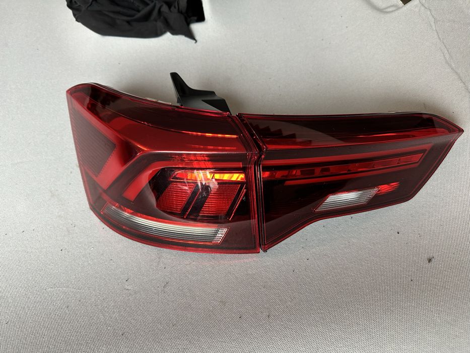 Stopuri stânga led vw t roc.2ga945095.d.2ga945093.b.
