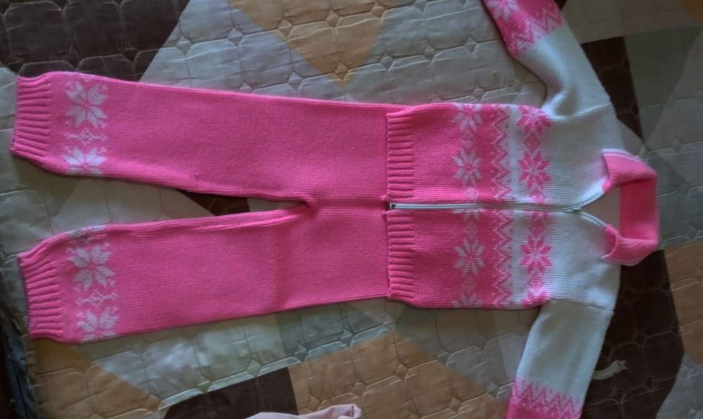 Продам кофточки продам