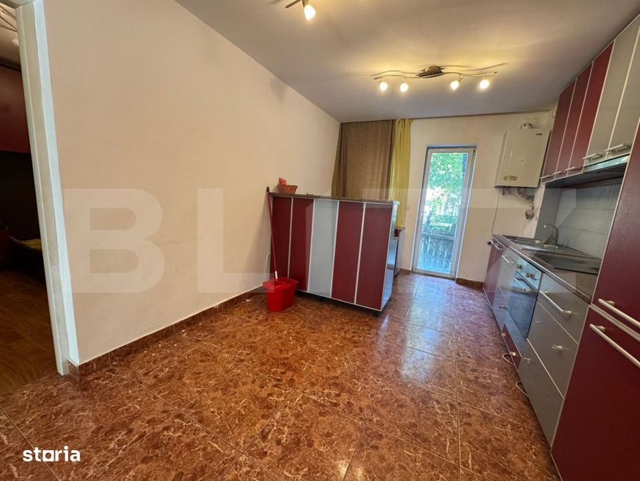 Apartament 3 camere, 70mp zona centrala Micro 2, Hunedoara