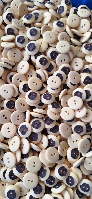 Nasturi între 5 si 10 lei kg