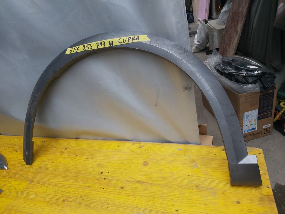 Лайсна предна лява Seat Cupra