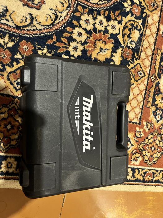 Продам электро дрель новая