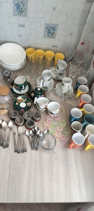 Посуда столовая, б/у