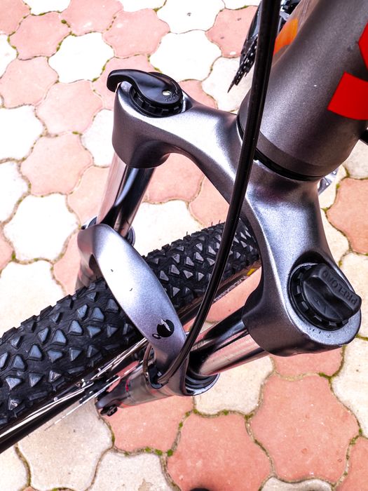 Bike bicicleta hard tail mtb KTM Ultra Trail 26" Continental Race King 2.2 cadru aluminiu L/XL Shimano Deore XT furca SR Suntour XCM