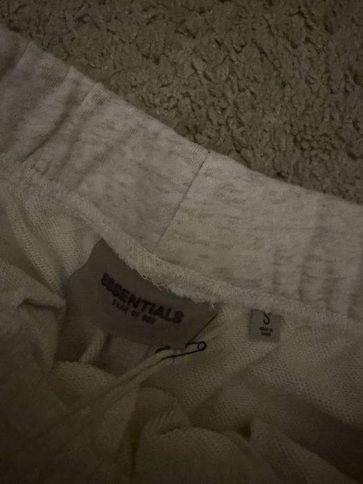 Pantaloni scurti essentials