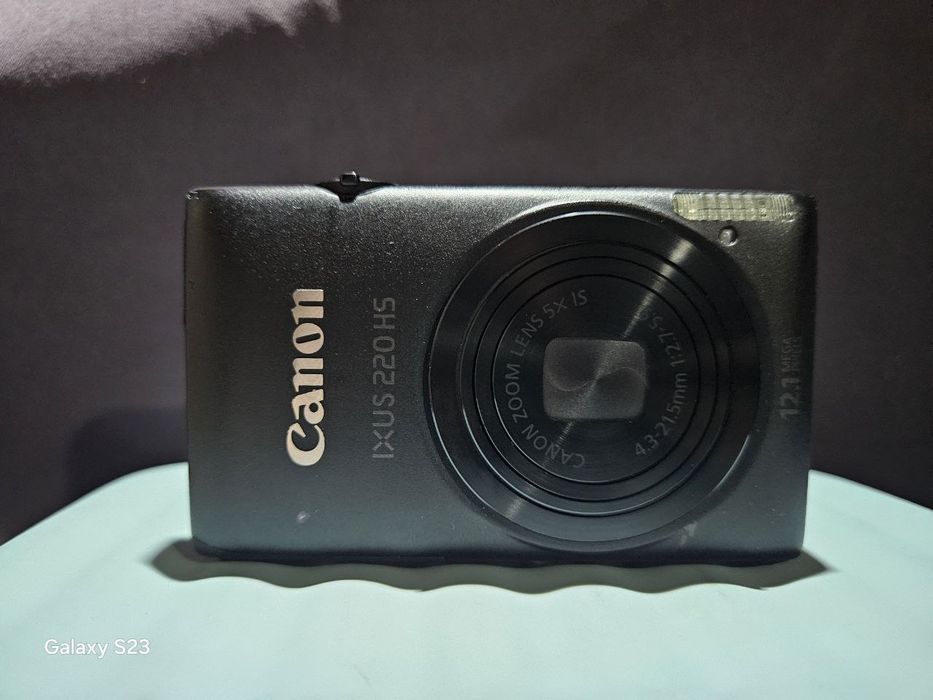 Canon ixus 220 hs