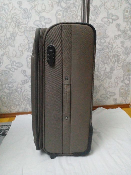 Чемодан большой б/у