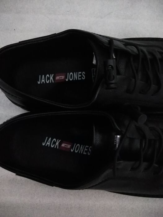 Натуральные кожаные туфли на подростка 38 размер