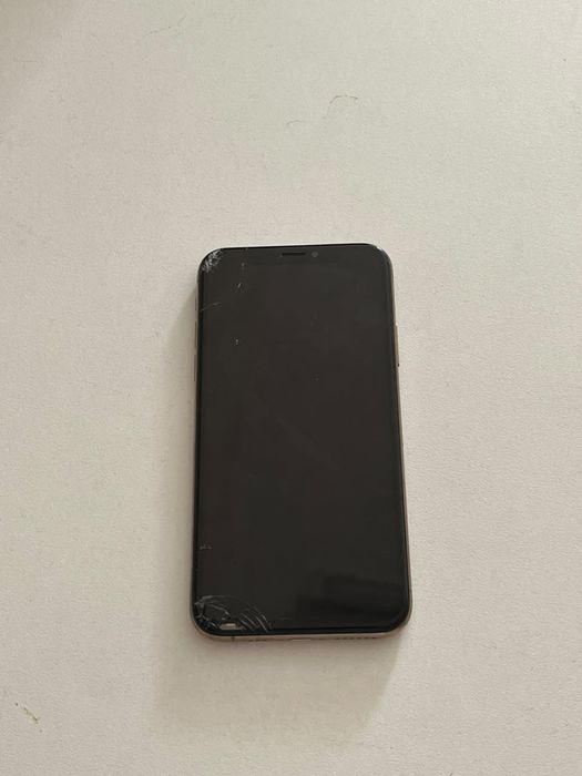 Продам Айфон xs 64гб
