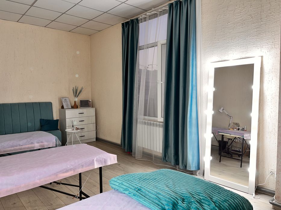 Сдается кушетка для мастеров