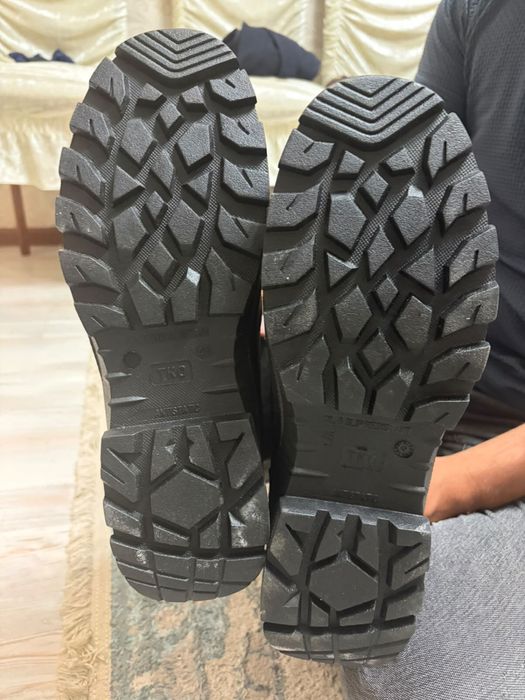 Продам берцы новые