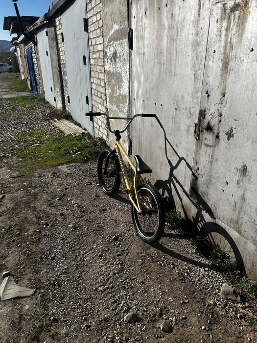 Продам отличный BMX
