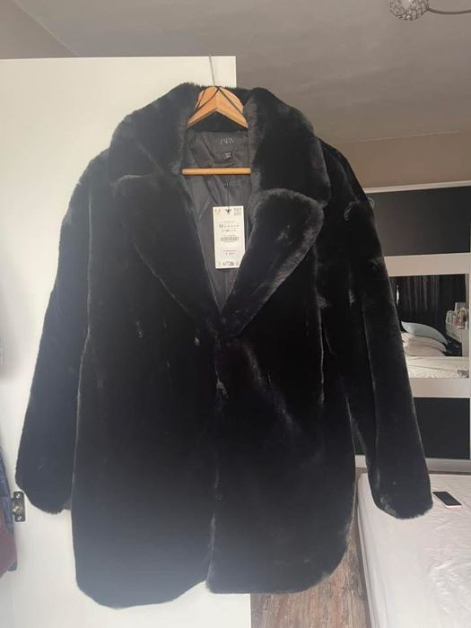 Палто Zara ( еко косъм )