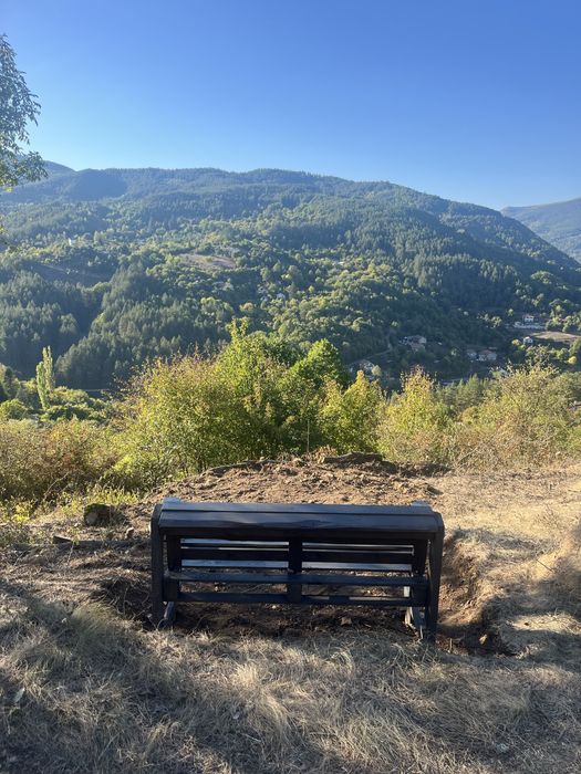 Поземлен имот с. Свидня