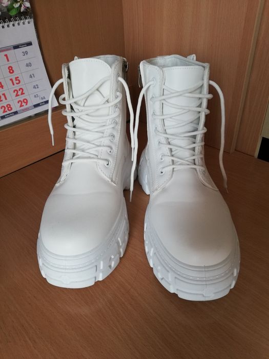 Ботинки женские демисезонные