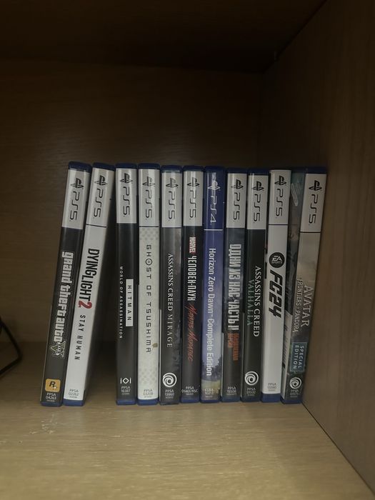 Продам playstation 5 с играми