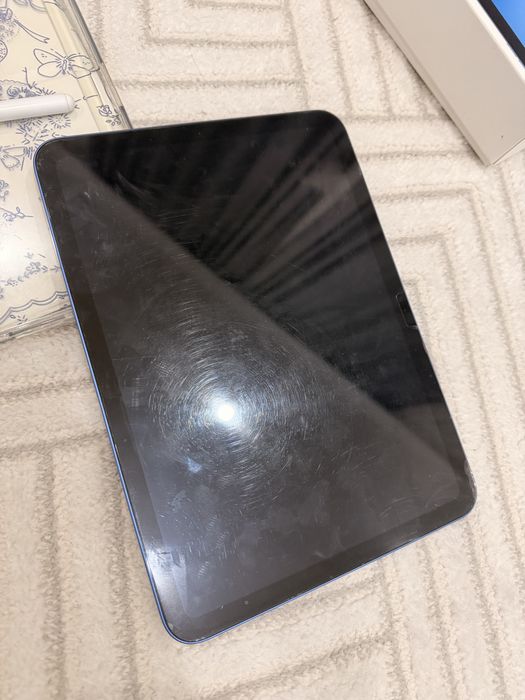 iPad A16 (11th Generation) в идеальном состоянии
