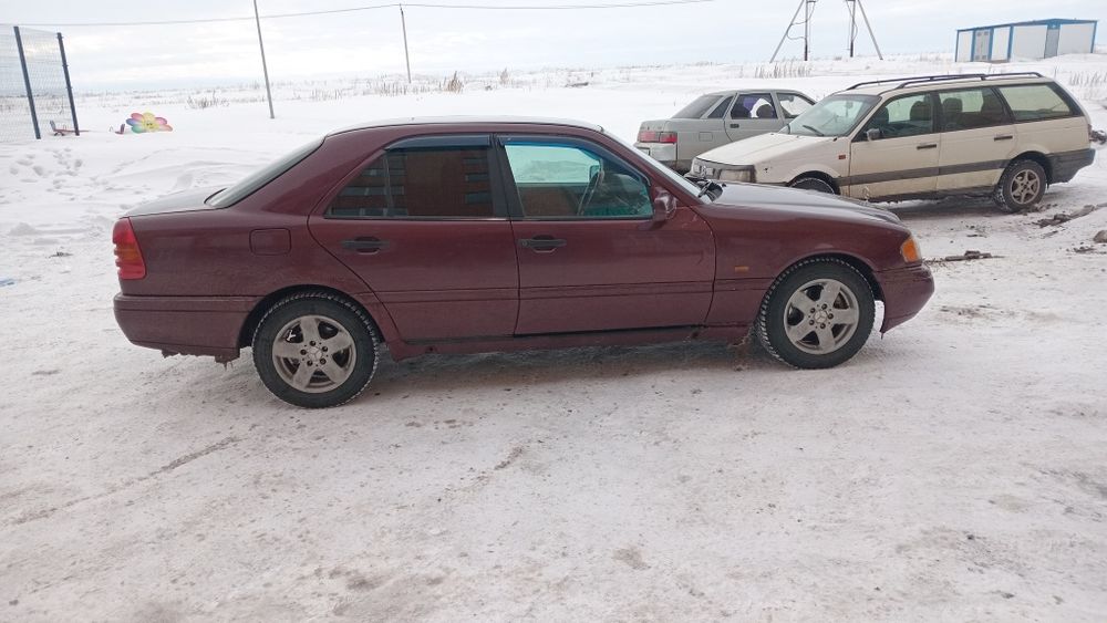 На бодром ходу сел и поехал