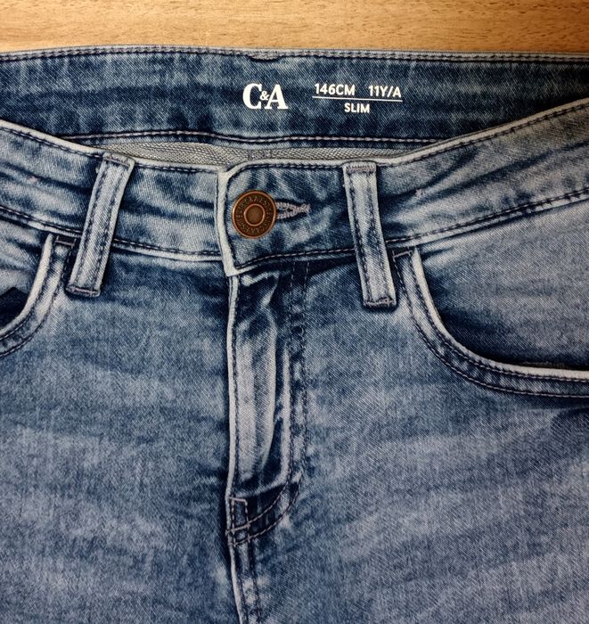 Blugi pentru băieți mărimea 146 cm(11 ani)