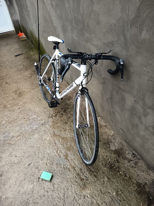 Bicicleta cursiera profesională mărime cadru 56cm