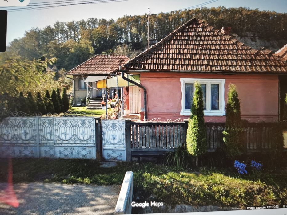 Vând casă în localitatea Var, oraș Jibou.