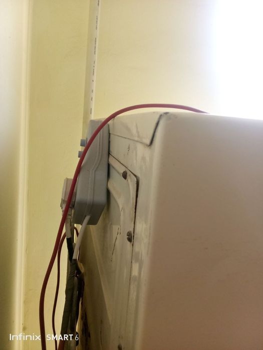 Холодилник БРЮСА