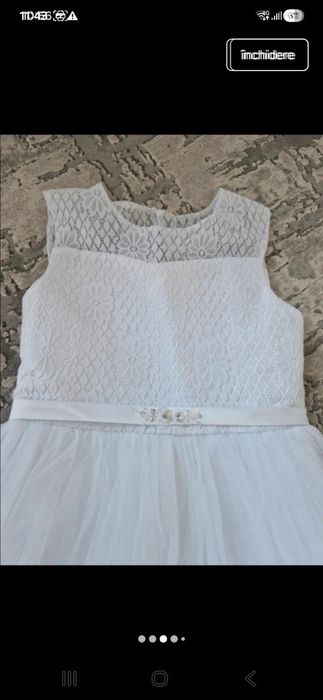 Rochiță albă de fetițe