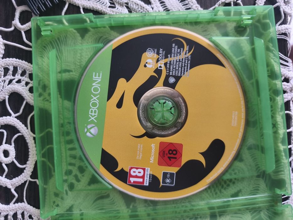 Vănd ea fc 24 pentru varianta Xbox one/xbox series x, jucat doar de 2 ori, mai am și mortal kombat 11