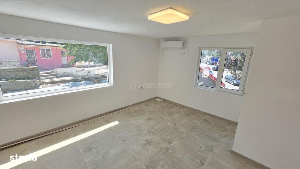 Oravita, Spatiu Comercial, Zona Piata, Usor Negociabil