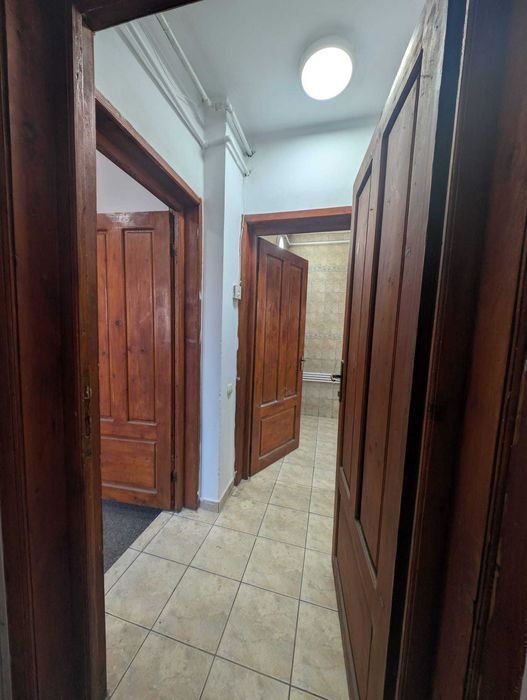 Apartament de 6 camere in vila