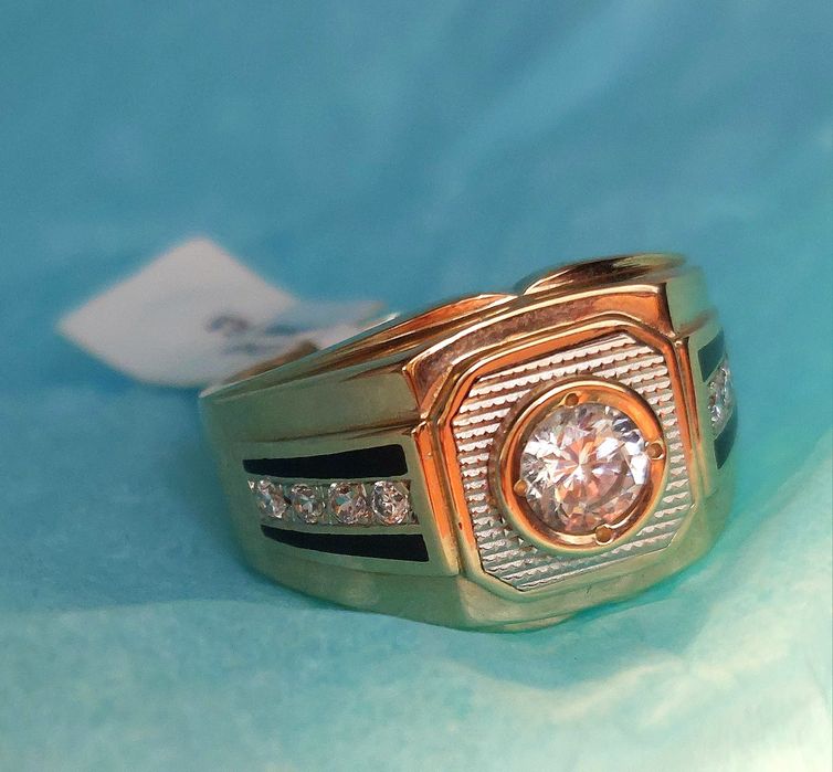 Продам золотую мужскую печатку