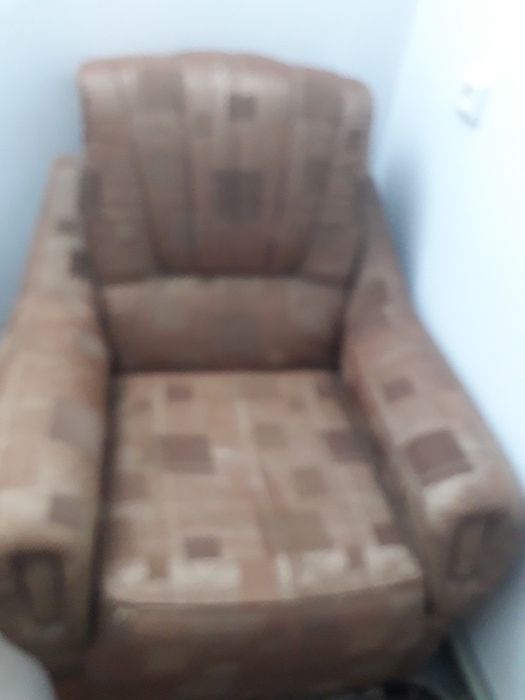 Продамуголок.2.кресла.и.столик