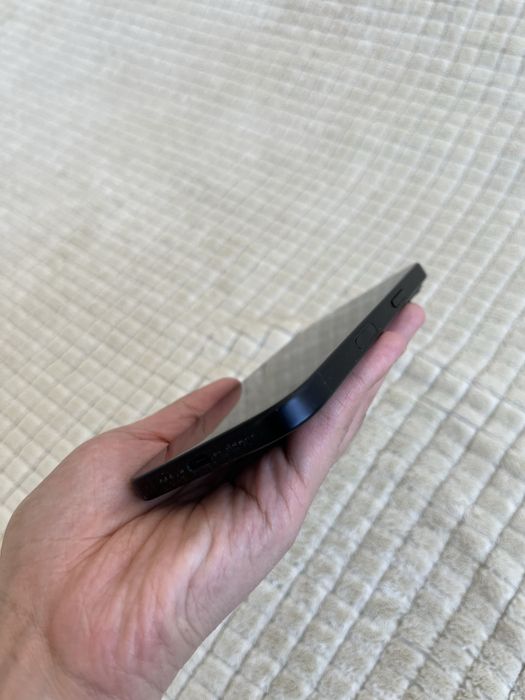 Iphone 16 128гб емкость 98%