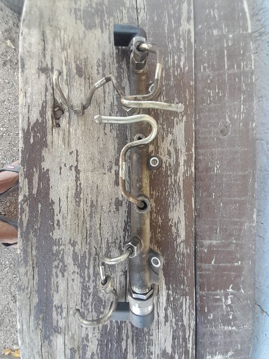 Рейл със оригинални датчици почти нови за бмв е46 320Д