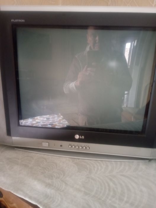 Продам цветной телевизор