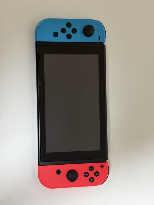 Nintendo Switch V2 полный комплект + игры