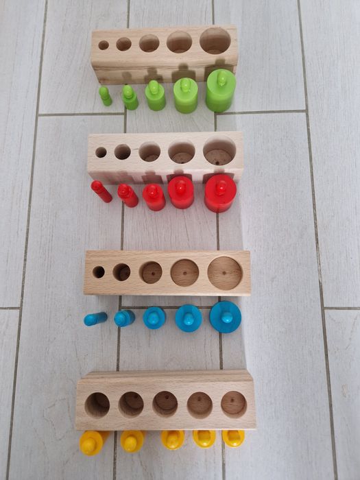Jocuri educative tip Montessori