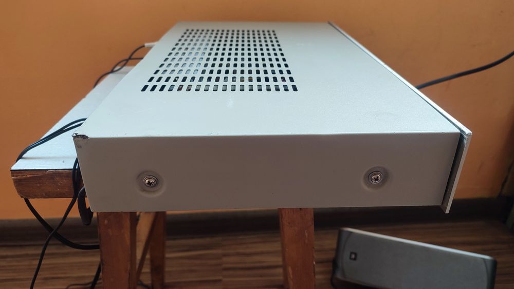 Rotel RA-820 Stereo Integrated Amplifier