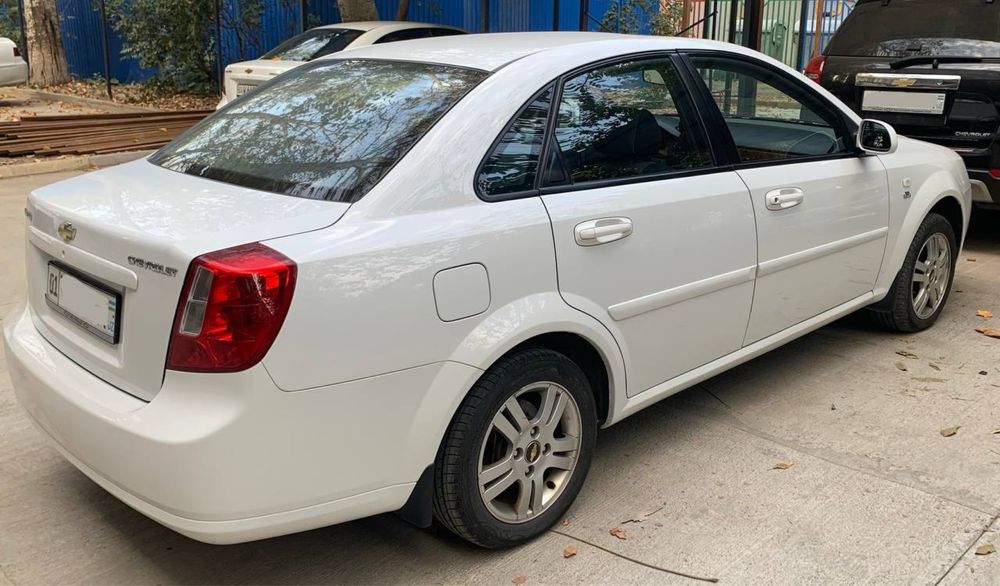 Lacetti 1.8 автомат с люком
