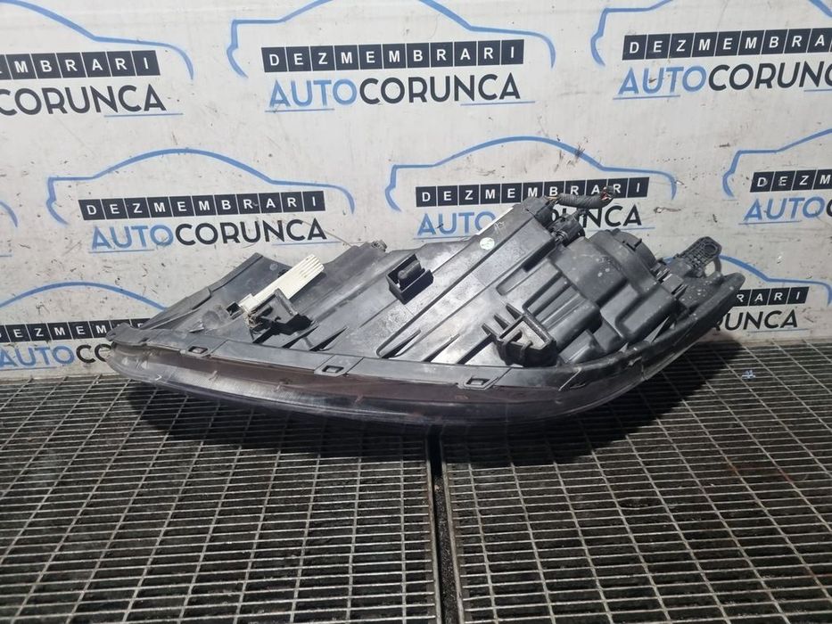 Far Dreapta Hyundai Tucson III 2015 - 2018 SUV 4 Usi (1298) Cu lupă