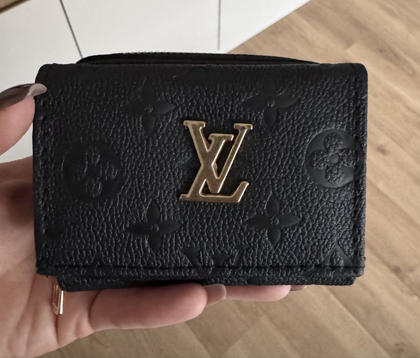 Портмоне louis vuitton