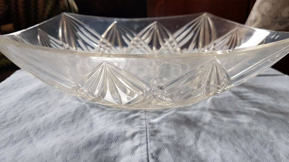 Platou inalt pt fructe,dulciuri,etc