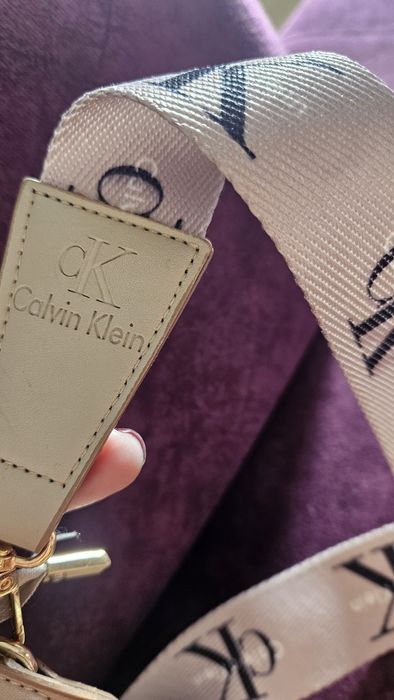 Дамска чанта Calvin Klein