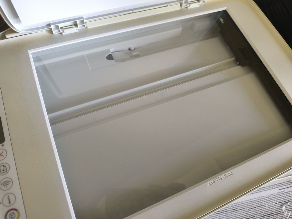 Принтер HP DeskJet 2724 със скенер, A4, цветен, с дисплей и WiFi