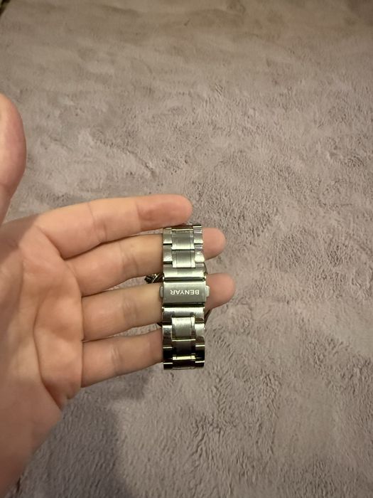 Ceas barbatesc Benyar