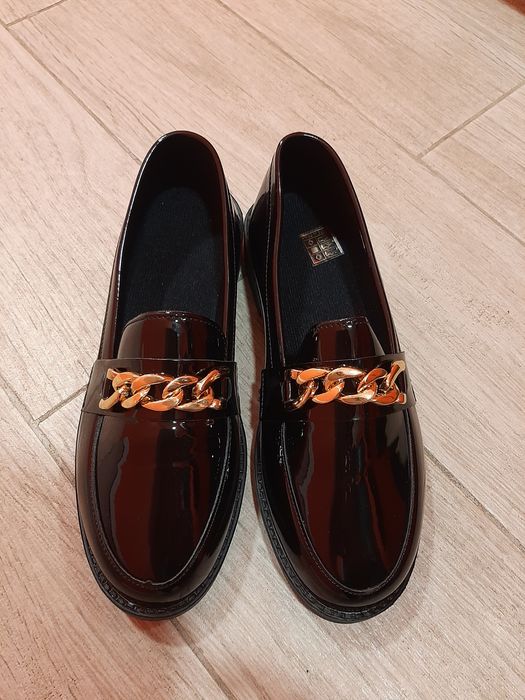 Нови дамски обувки