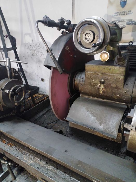 Машина за шлайфане на колянови валове