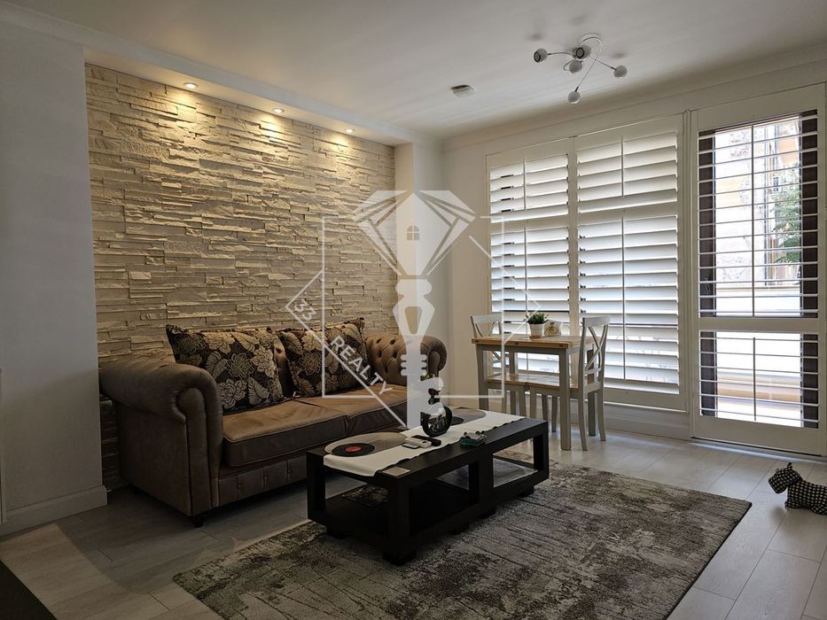 Продава се Двустаен апартамент в Пловдив, Център - 65 кв.м за 3693 €/кв.м - Снимка #4