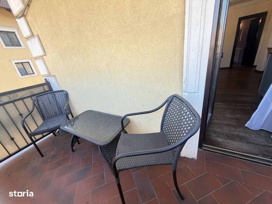 Apartament 3 camere, balcon, Cetate