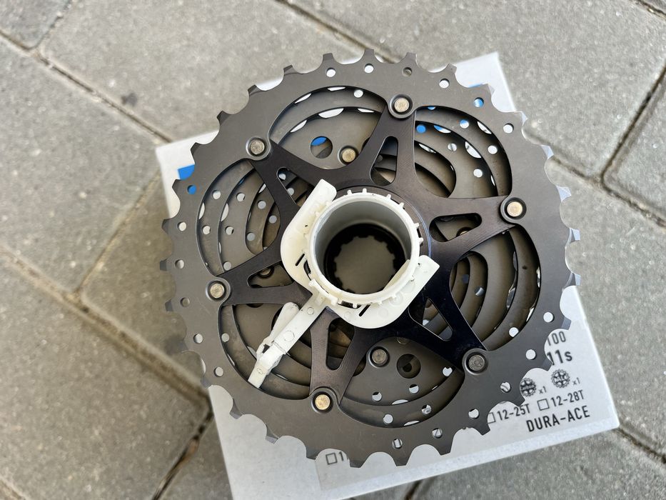Касета 11-30 Shimano Dura-Ace CS-R9100 11 скорости